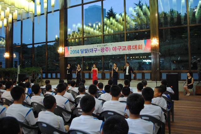 6.12 찾아오는공연-중정홀